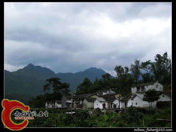 nEO_IMG_37回望小村.jpg