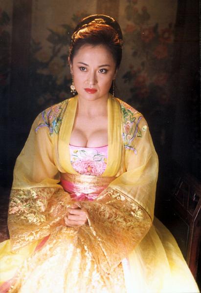 [转帖]我们来说说古装呕像造型女子篇吧